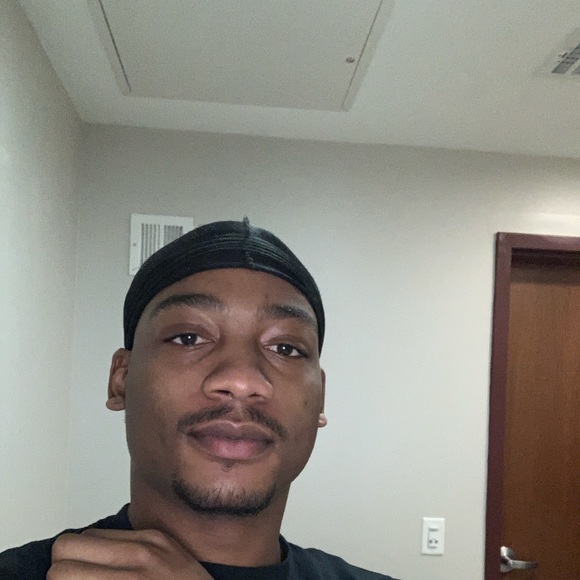 Meet your Posher, Robert - Picture 1 of 1